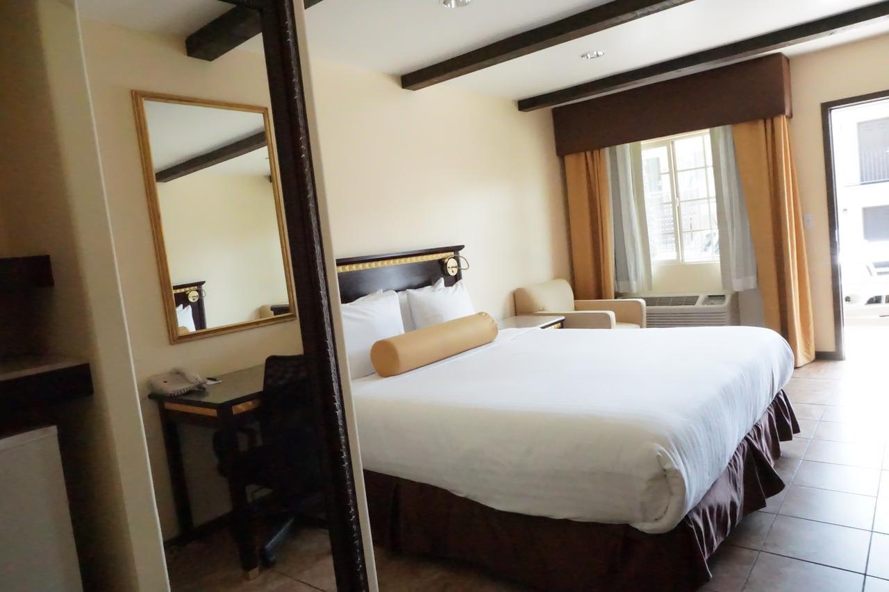 Tuscan Garden Inn Los Angeles Exterior photo